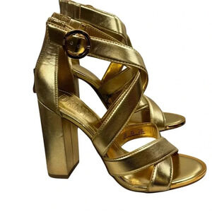 DKNY Women's Block Heel Emelen-Strappy San Heeled Sandal
Size 9 Gold Leat upper